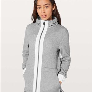 Lululemon light as warmth jacket